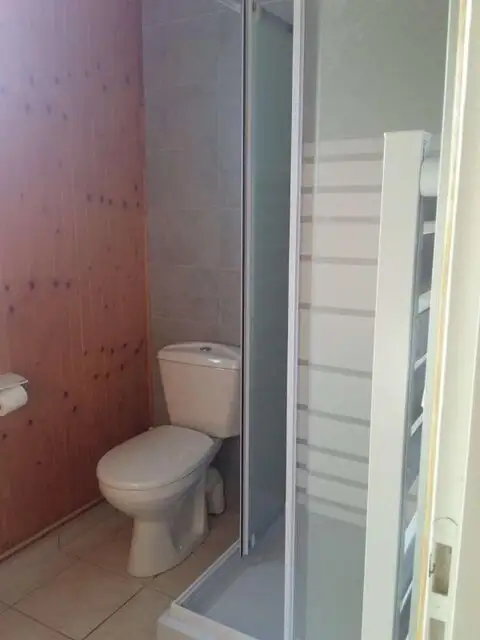 Logement 38A — salle d'eau